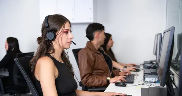 Consultorías Facultad Ciencias Humanas y Sociales